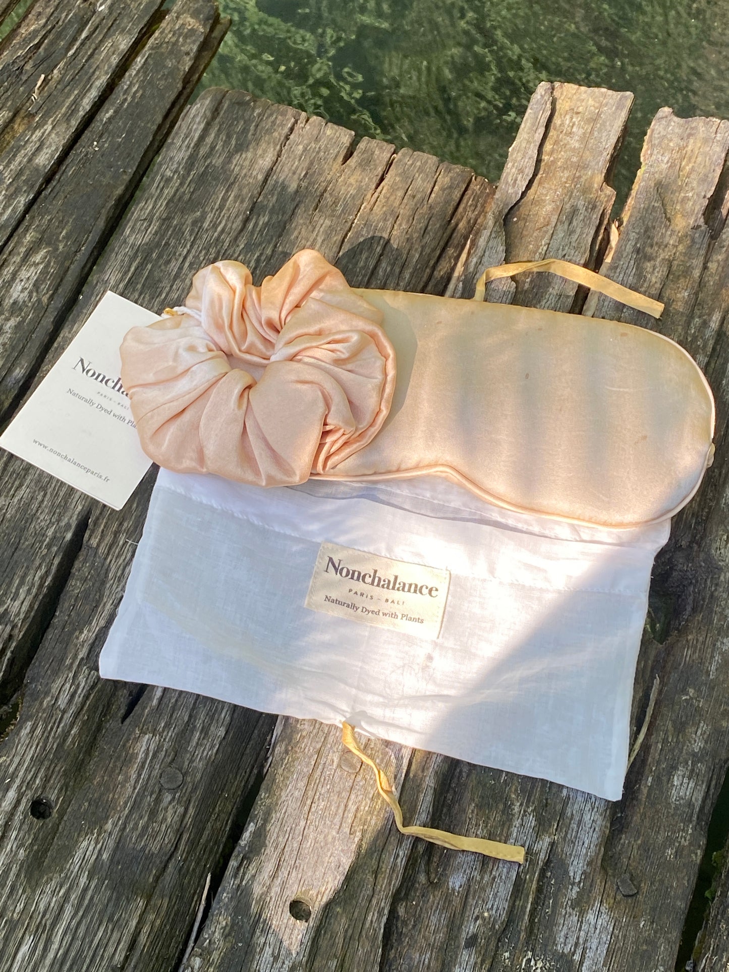 Silk Sleep Mask and Silk Scrunchie Set