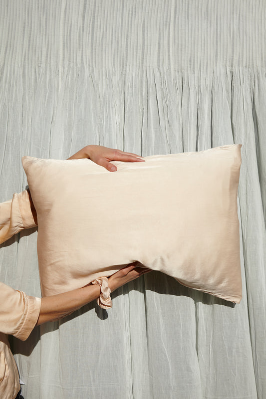 Silk Pillow Case Quartz ( Pre Order )